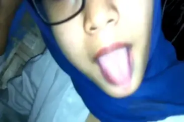 Pembantu Bohay Pijat Malam Berakhir Panas Tak Terduga